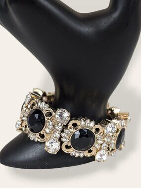 Ann Taylor Gold Tone Rhinestone Stretch Bracelet
